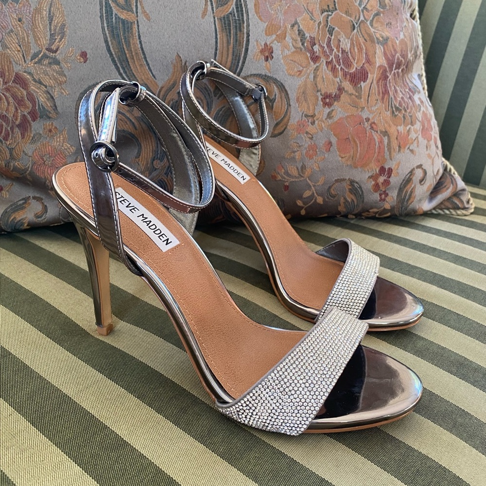Gorgeous Steve Madden Stilettos